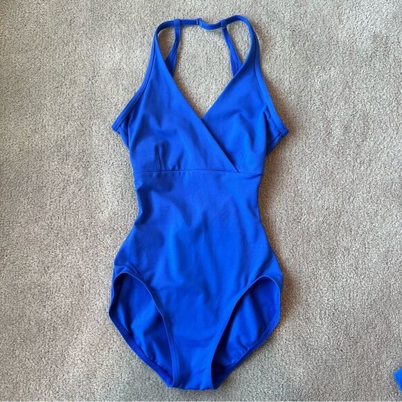 Capezio Halter V-Neck Leotard & Short Set Royal XS - Picture 4 of 9